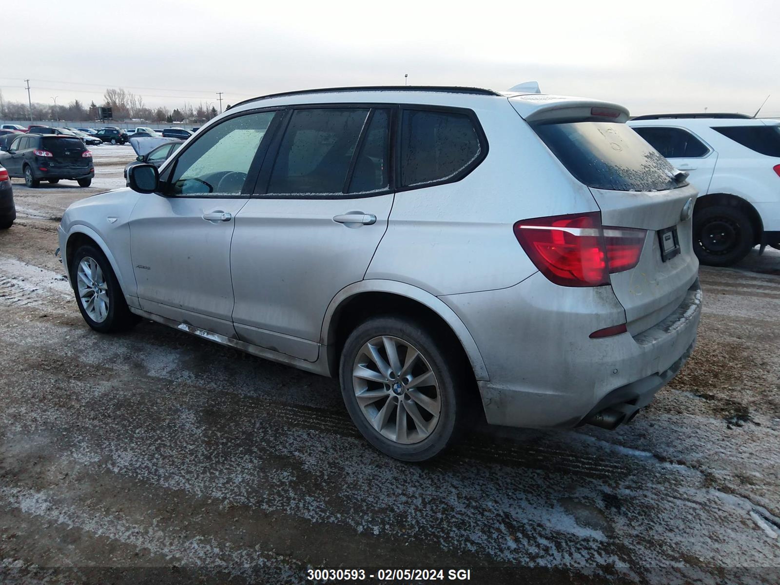 Photo 2 VIN: 5UXWX7C56E0E76770 - BMW X3 