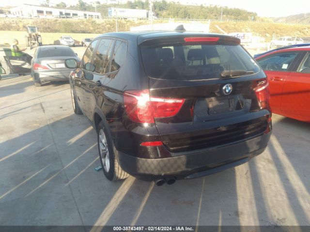 Photo 2 VIN: 5UXWX7C57DL978813 - BMW X3 