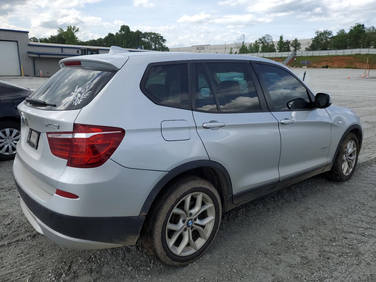 Photo 2 VIN: 5UXWX7C57DL980688 - BMW X3 