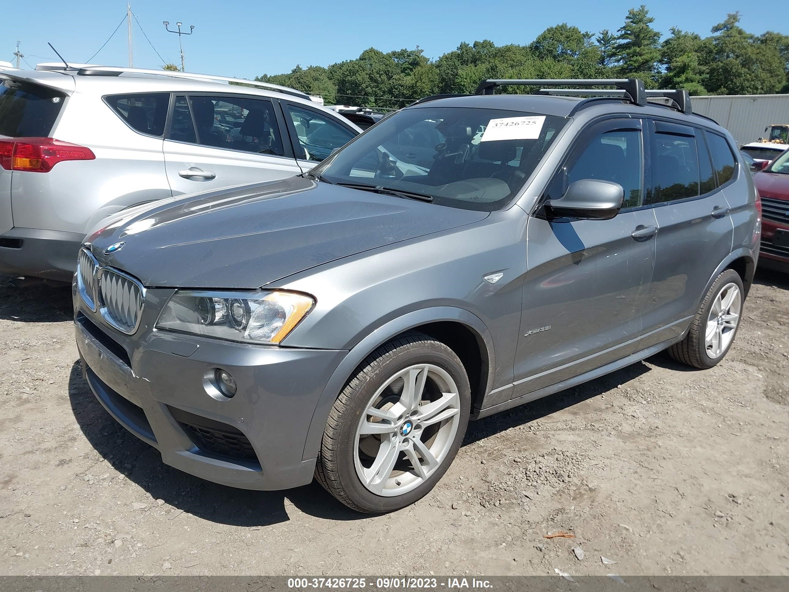 Photo 1 VIN: 5UXWX7C58DL978335 - BMW X3 