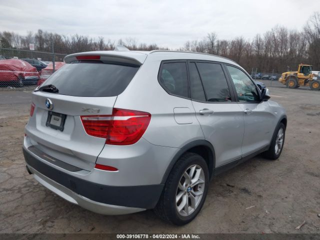 Photo 3 VIN: 5UXWX7C5XBLL15300 - BMW X3 