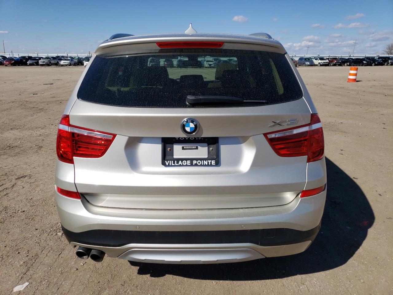 Photo 5 VIN: 5UXWX7C5XF0K31646 - BMW X3 