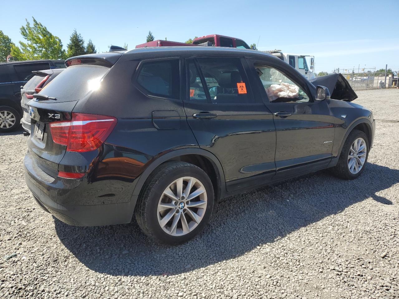 Photo 2 VIN: 5UXWX9C35H0W72100 - BMW X3 