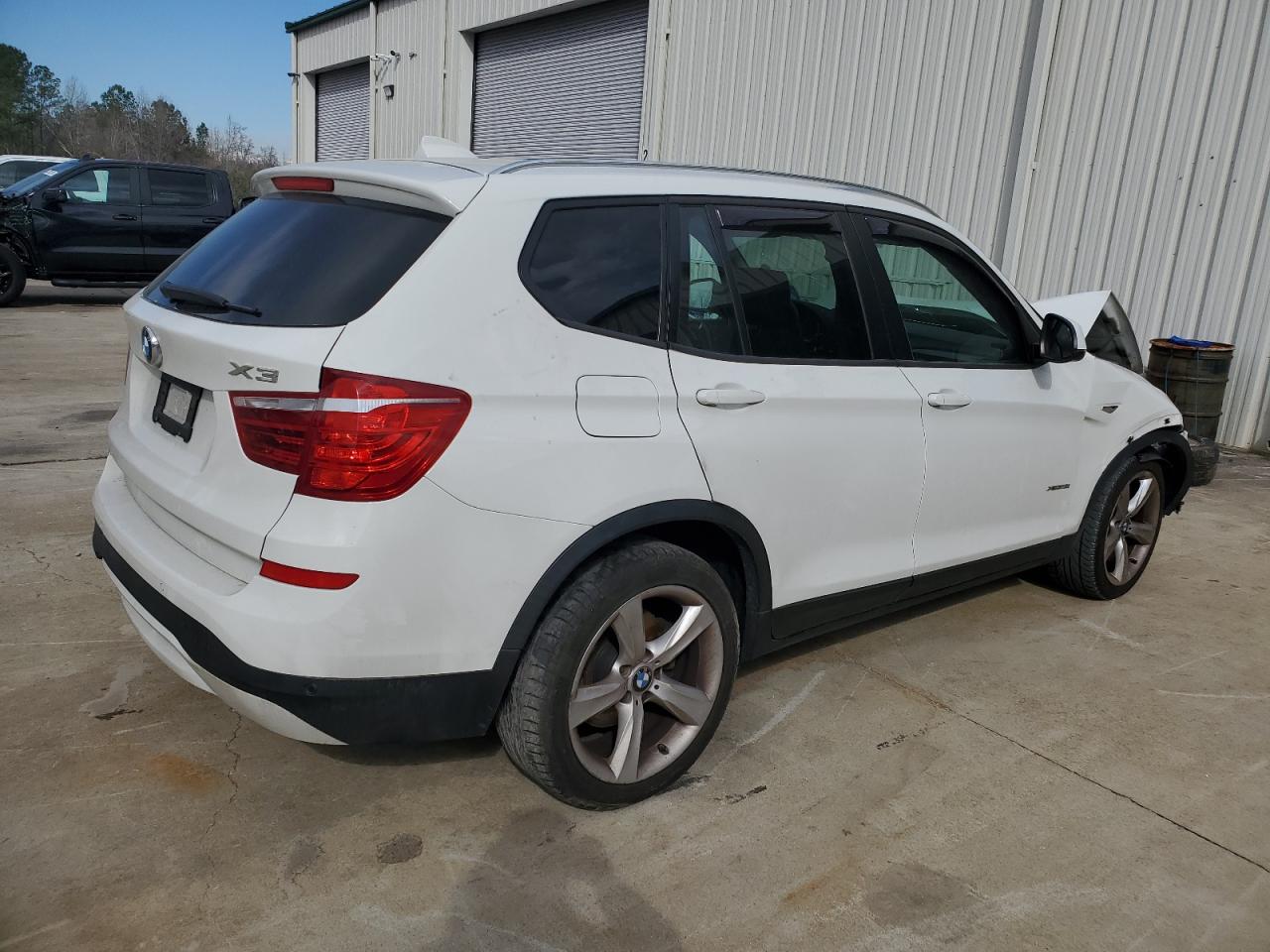 Photo 2 VIN: 5UXWX9C39H0T19522 - BMW X3 