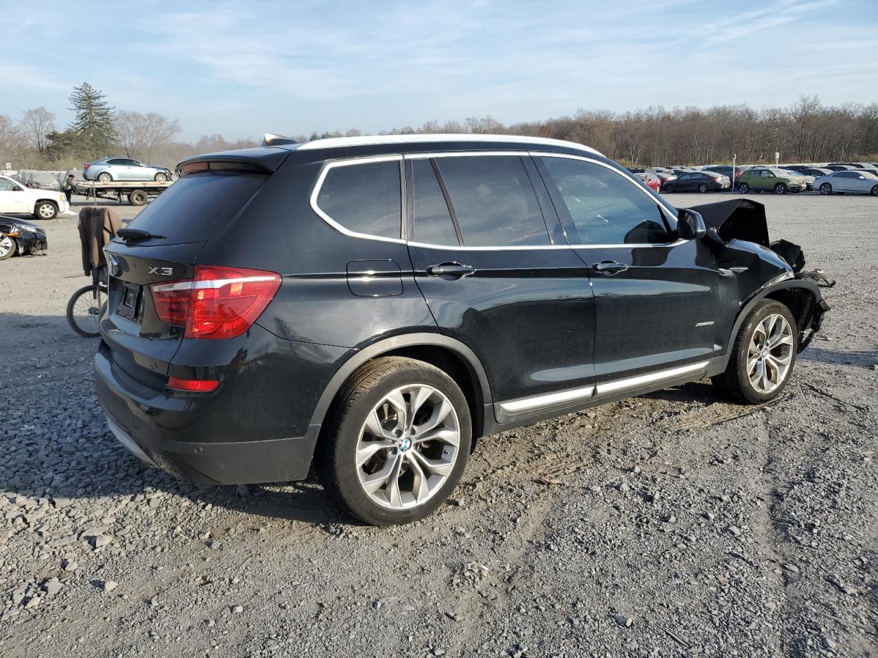 Photo 2 VIN: 5UXWX9C39H0W73251 - BMW X3 