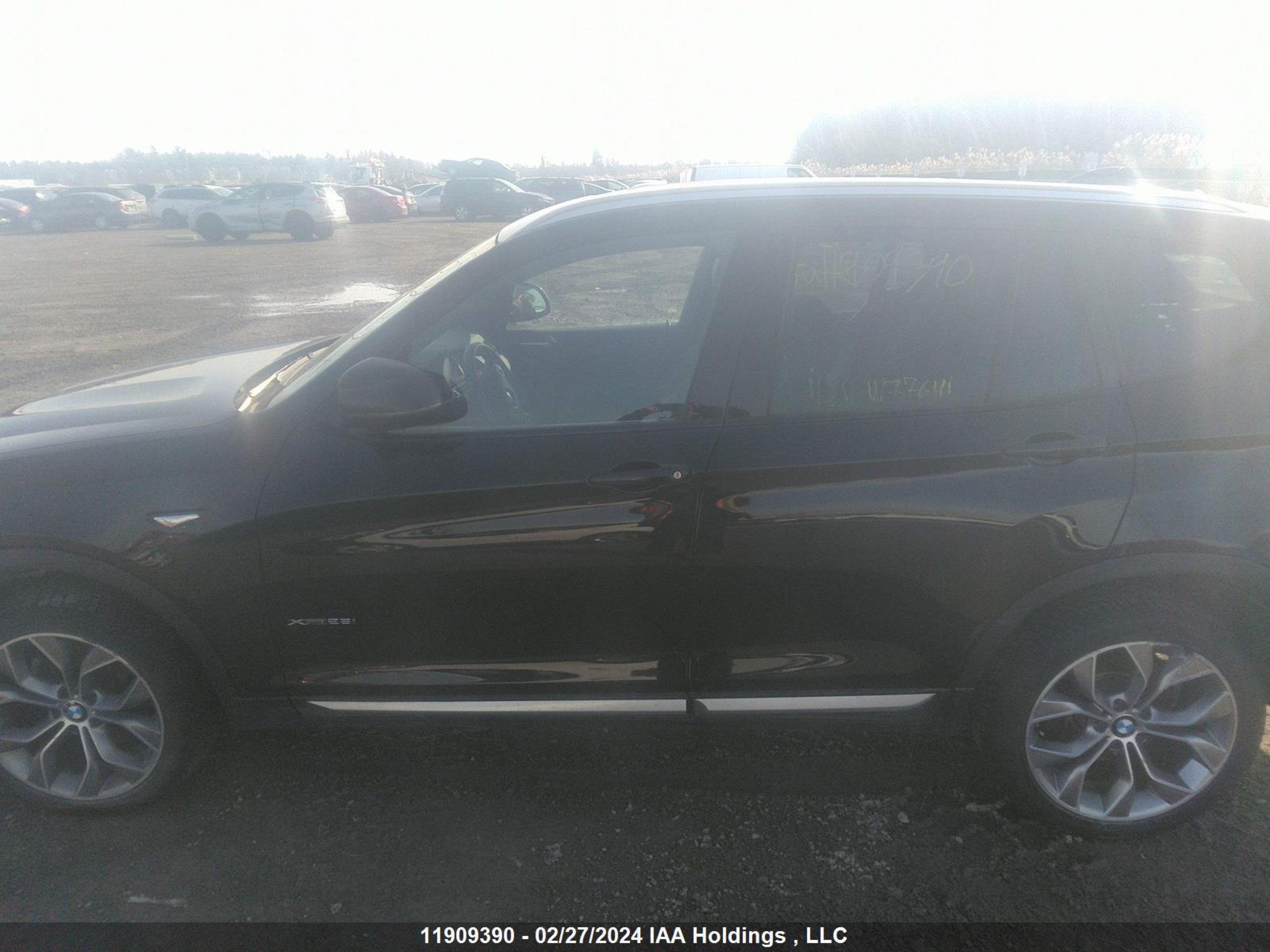 Photo 14 VIN: 5UXWX9C39H0W77641 - BMW X3 