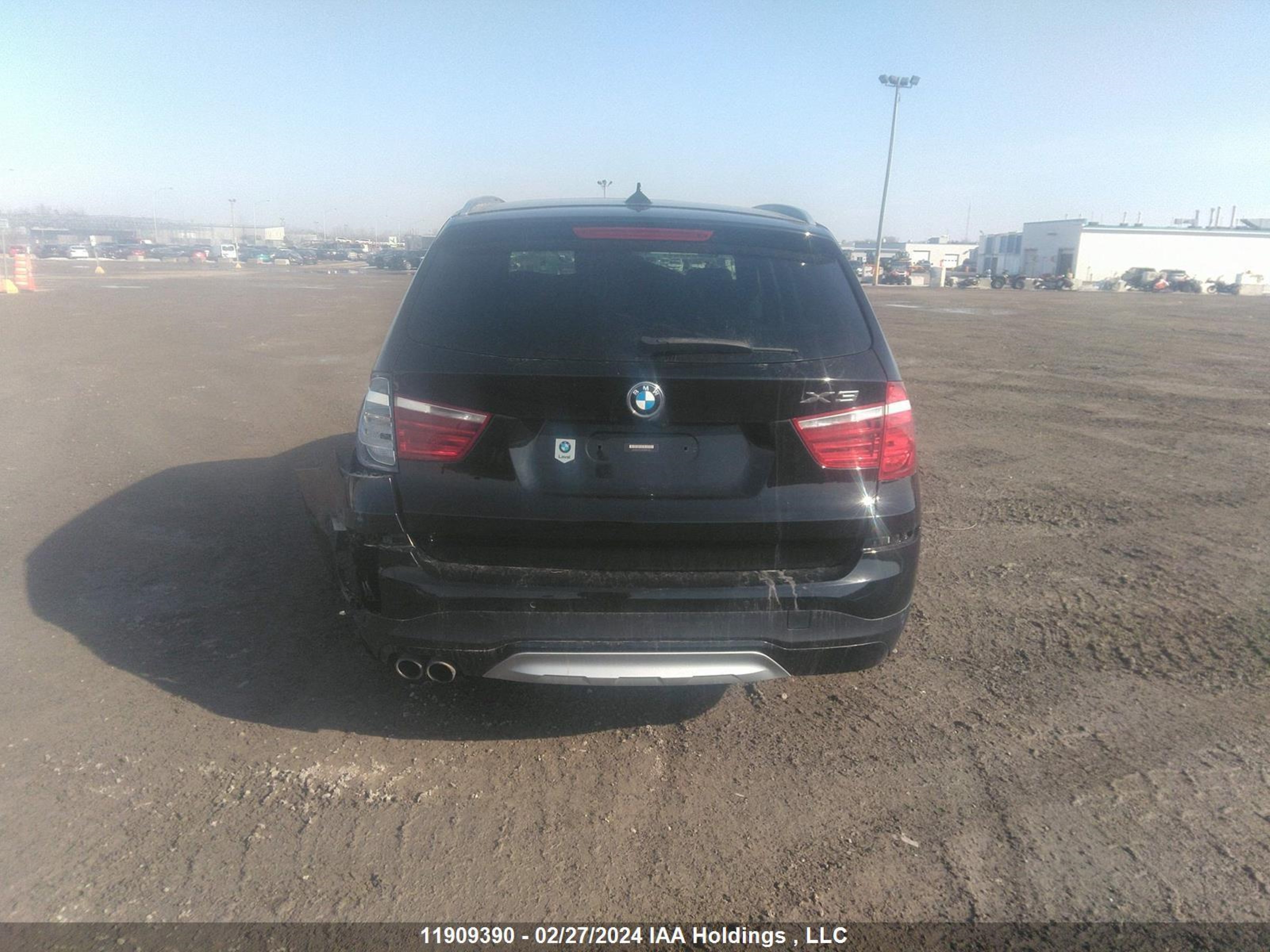 Photo 15 VIN: 5UXWX9C39H0W77641 - BMW X3 