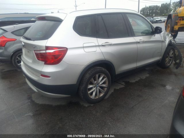 Photo 3 VIN: 5UXWX9C50D0A28194 - BMW X3 