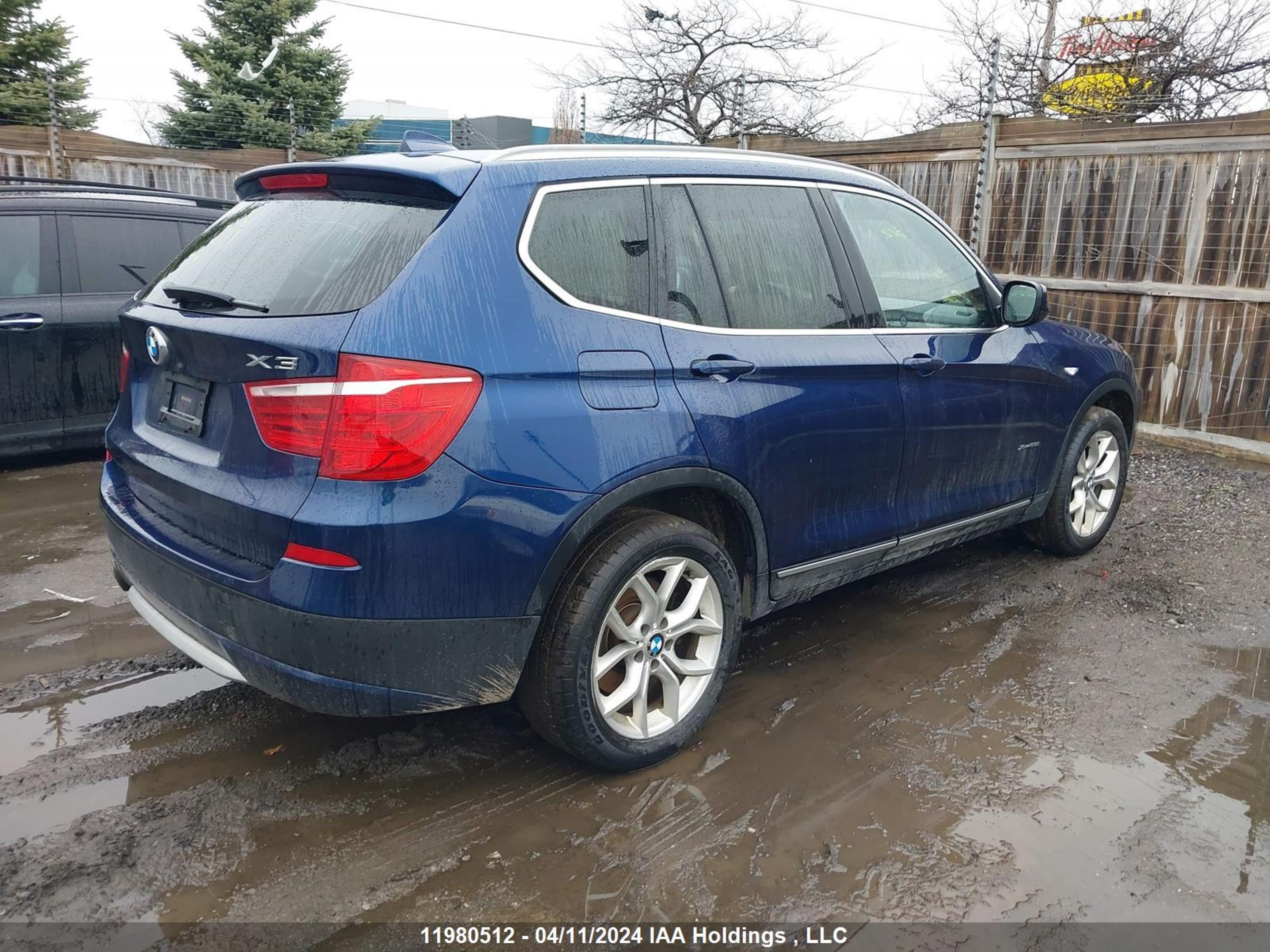 Photo 3 VIN: 5UXWX9C50D0D07693 - BMW X3 