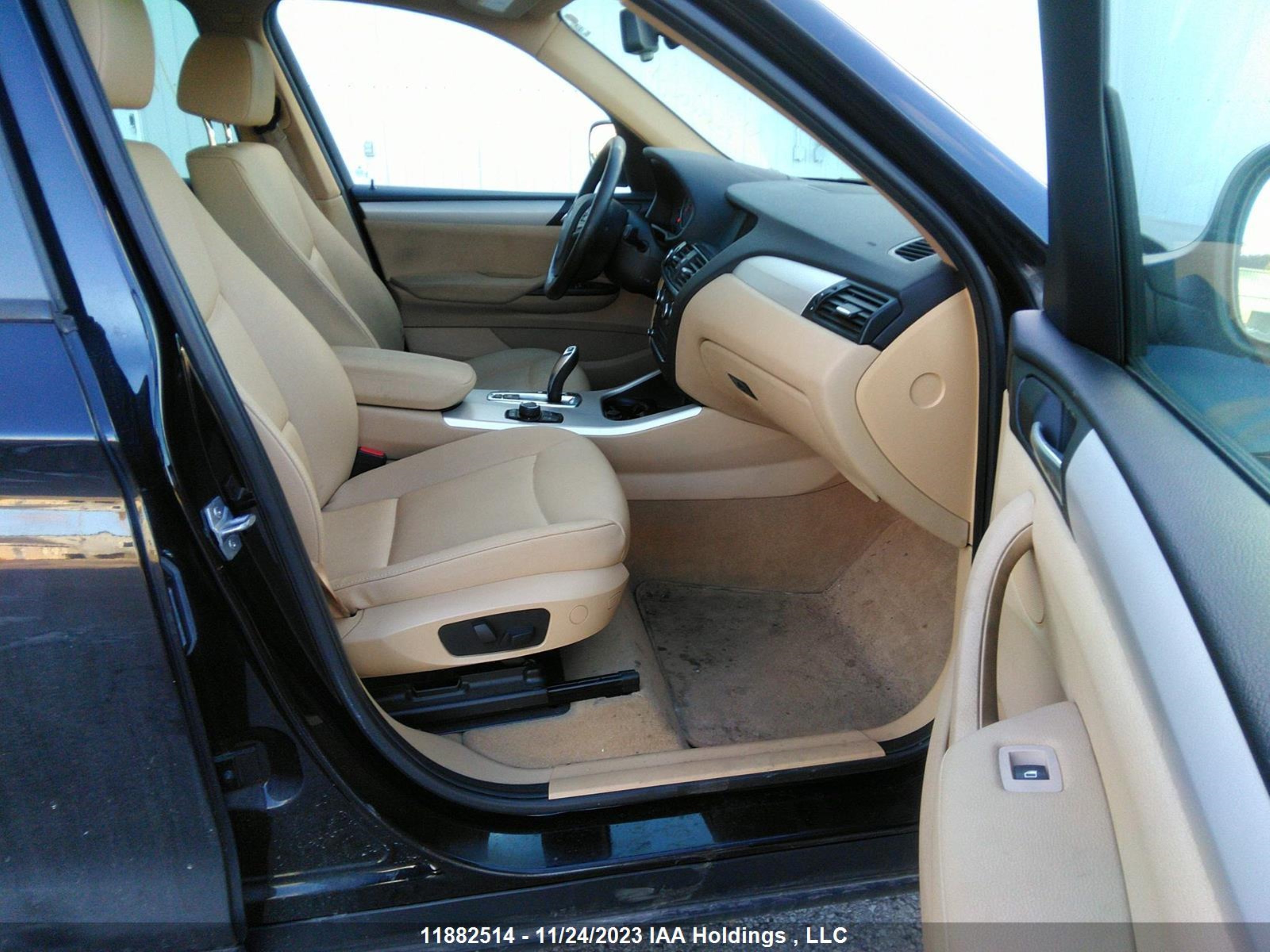 Photo 4 VIN: 5UXWX9C50E0D15746 - BMW X3 