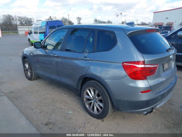 Photo 2 VIN: 5UXWX9C50E0D28321 - BMW X3 