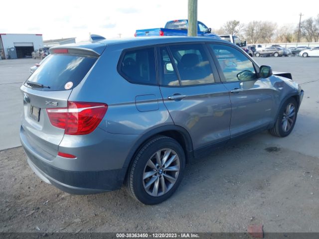 Photo 3 VIN: 5UXWX9C50E0D28321 - BMW X3 