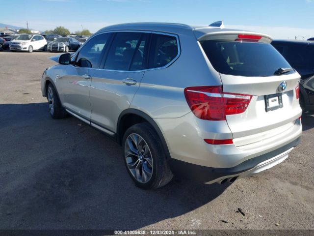 Photo 2 VIN: 5UXWX9C50F0D44035 - BMW X3 