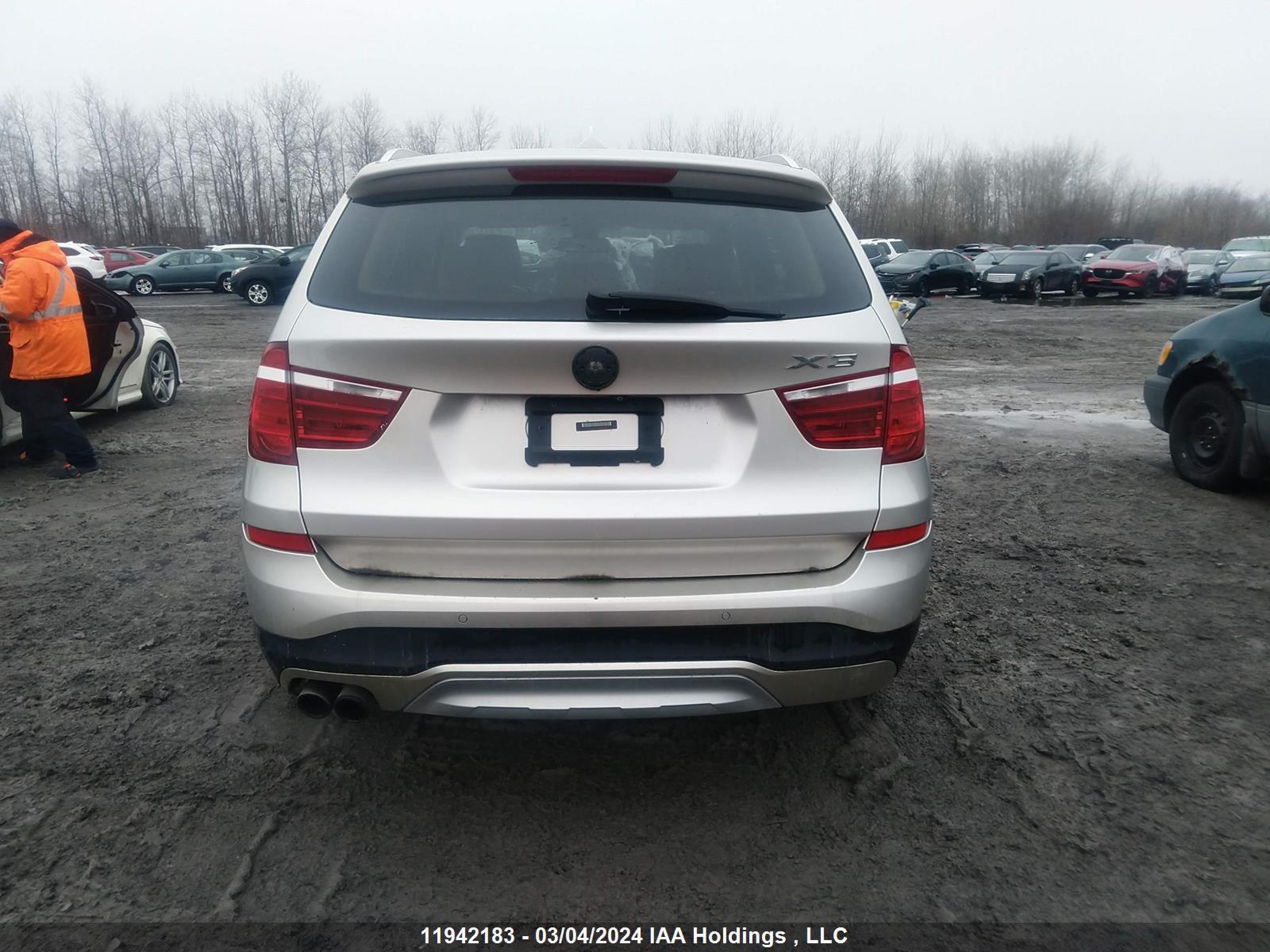 Photo 15 VIN: 5UXWX9C50G0D72676 - BMW X3 