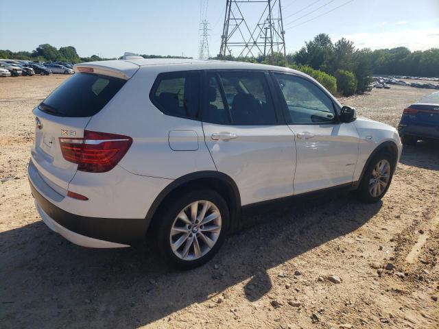 Photo 2 VIN: 5UXWX9C51D0A13638 - BMW X3 