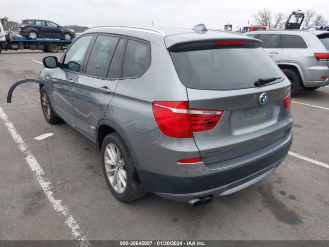 Photo 2 VIN: 5UXWX9C51D0A15261 - BMW X3 