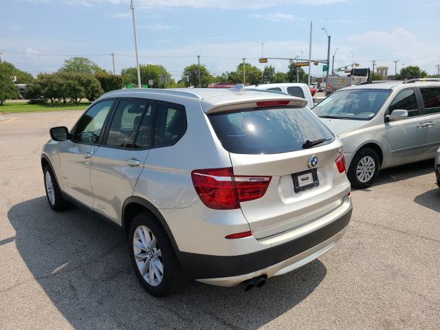 Photo 2 VIN: 5UXWX9C51D0A17723 - BMW X3 XDRIVE2 