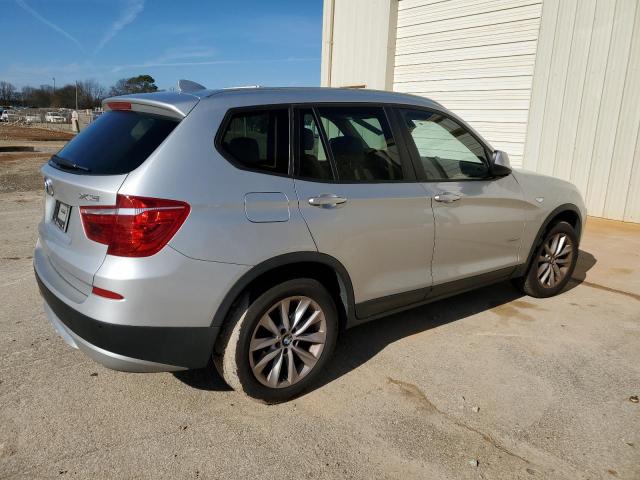 Photo 2 VIN: 5UXWX9C51D0A25949 - BMW X3 