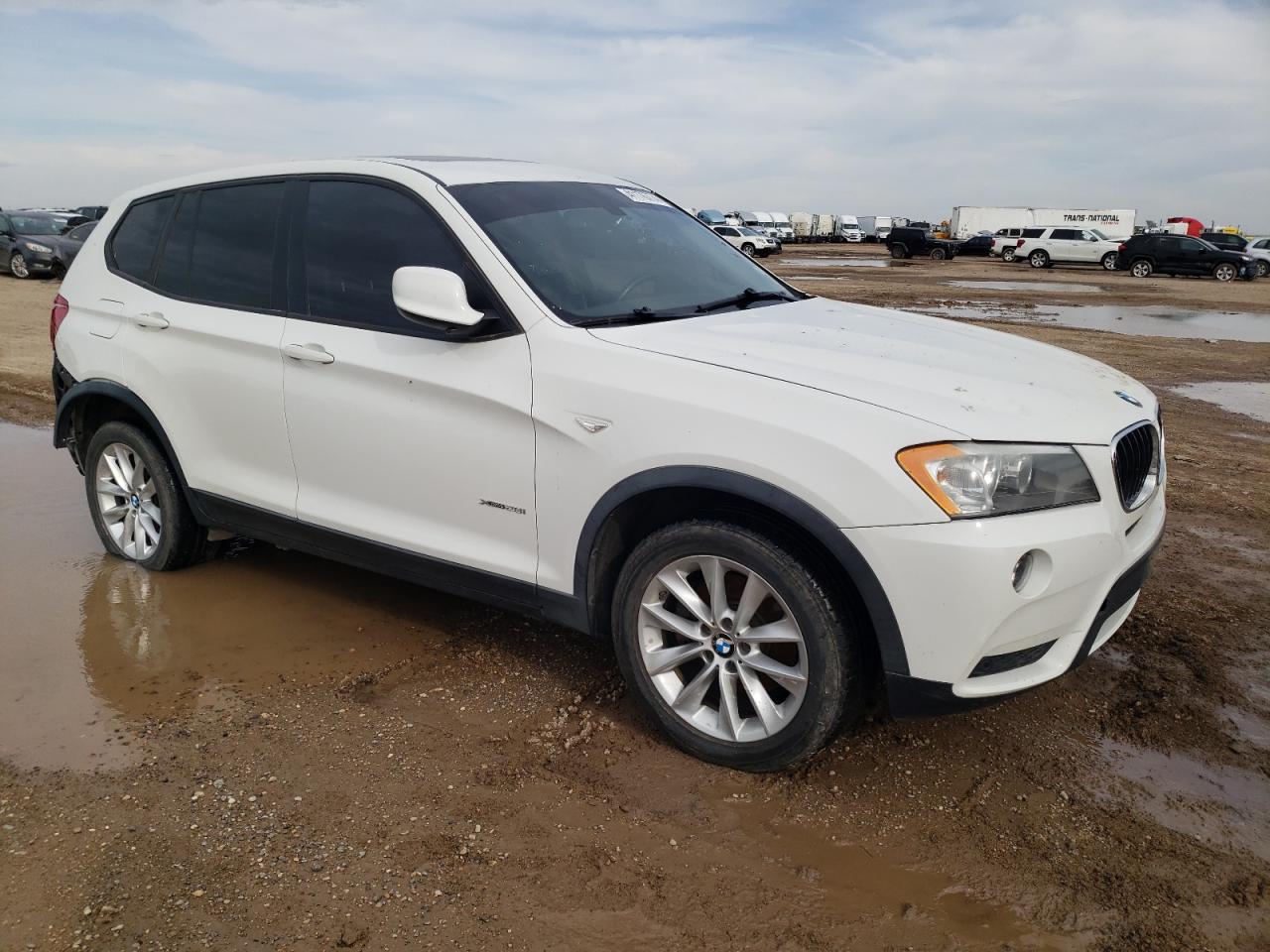 Photo 3 VIN: 5UXWX9C51D0D02440 - BMW X3 