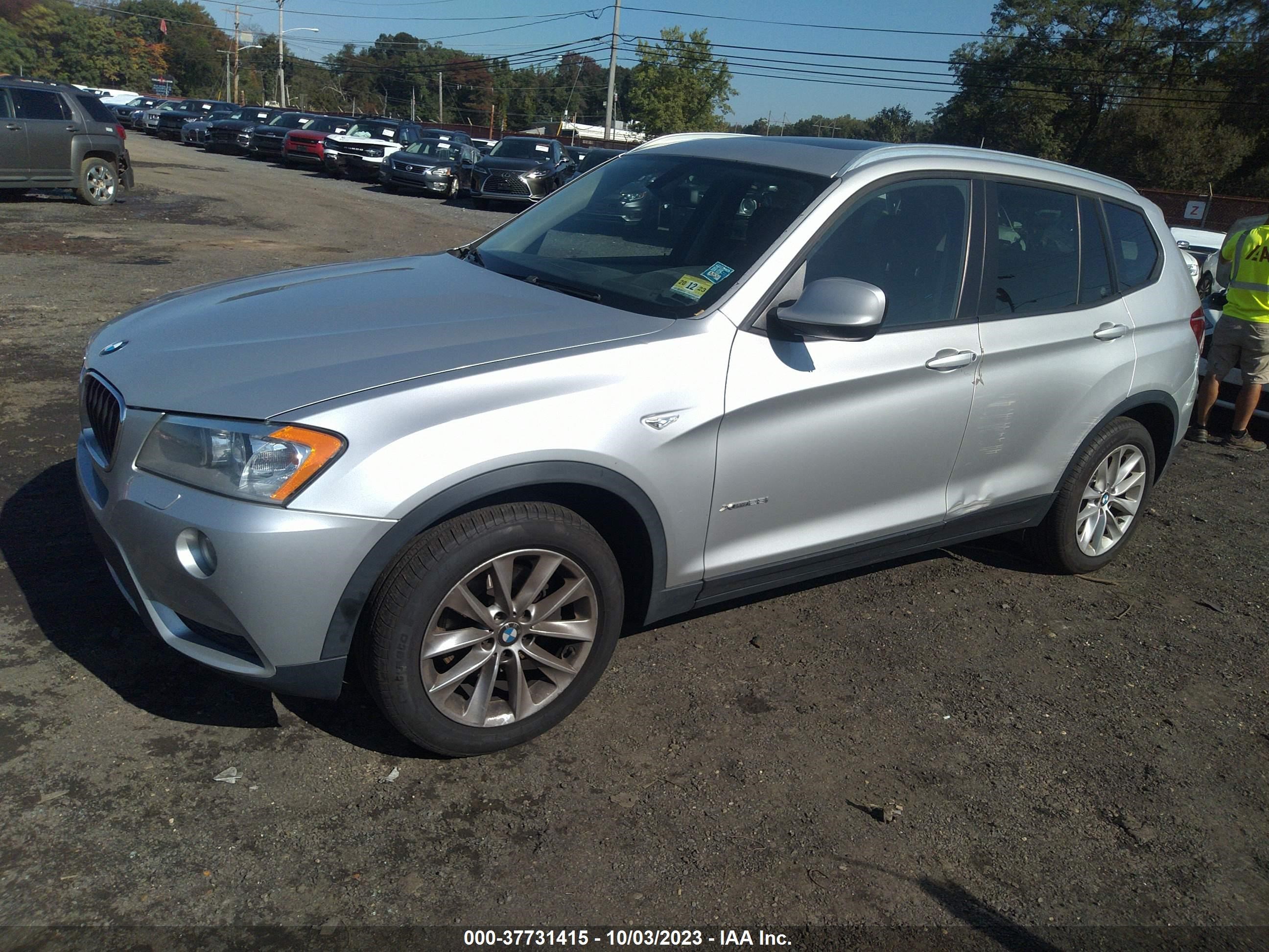 Photo 1 VIN: 5UXWX9C51E0D21393 - BMW X3 