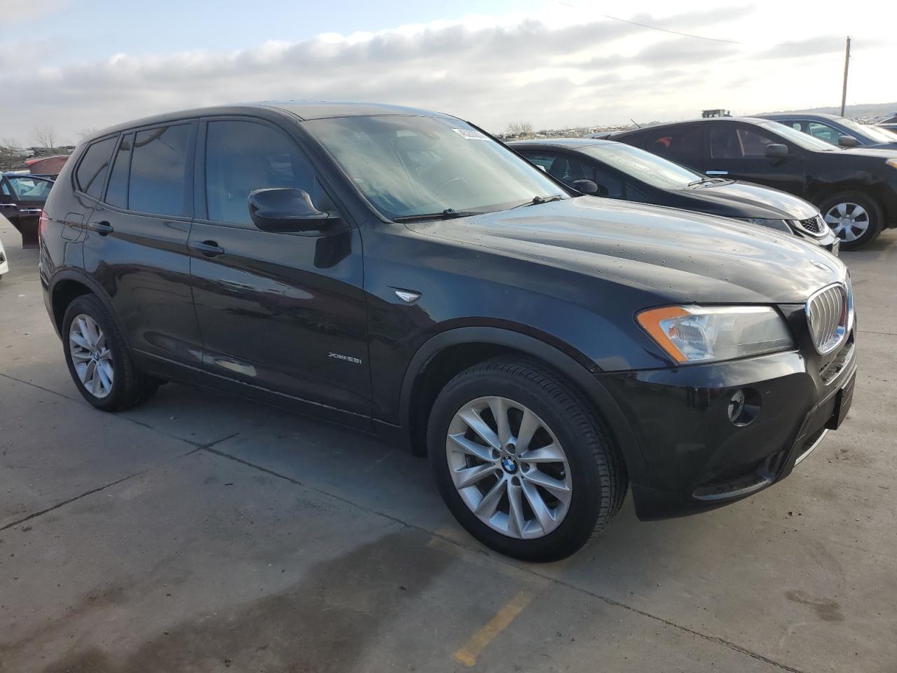 Photo 3 VIN: 5UXWX9C51E0D33222 - BMW X3 