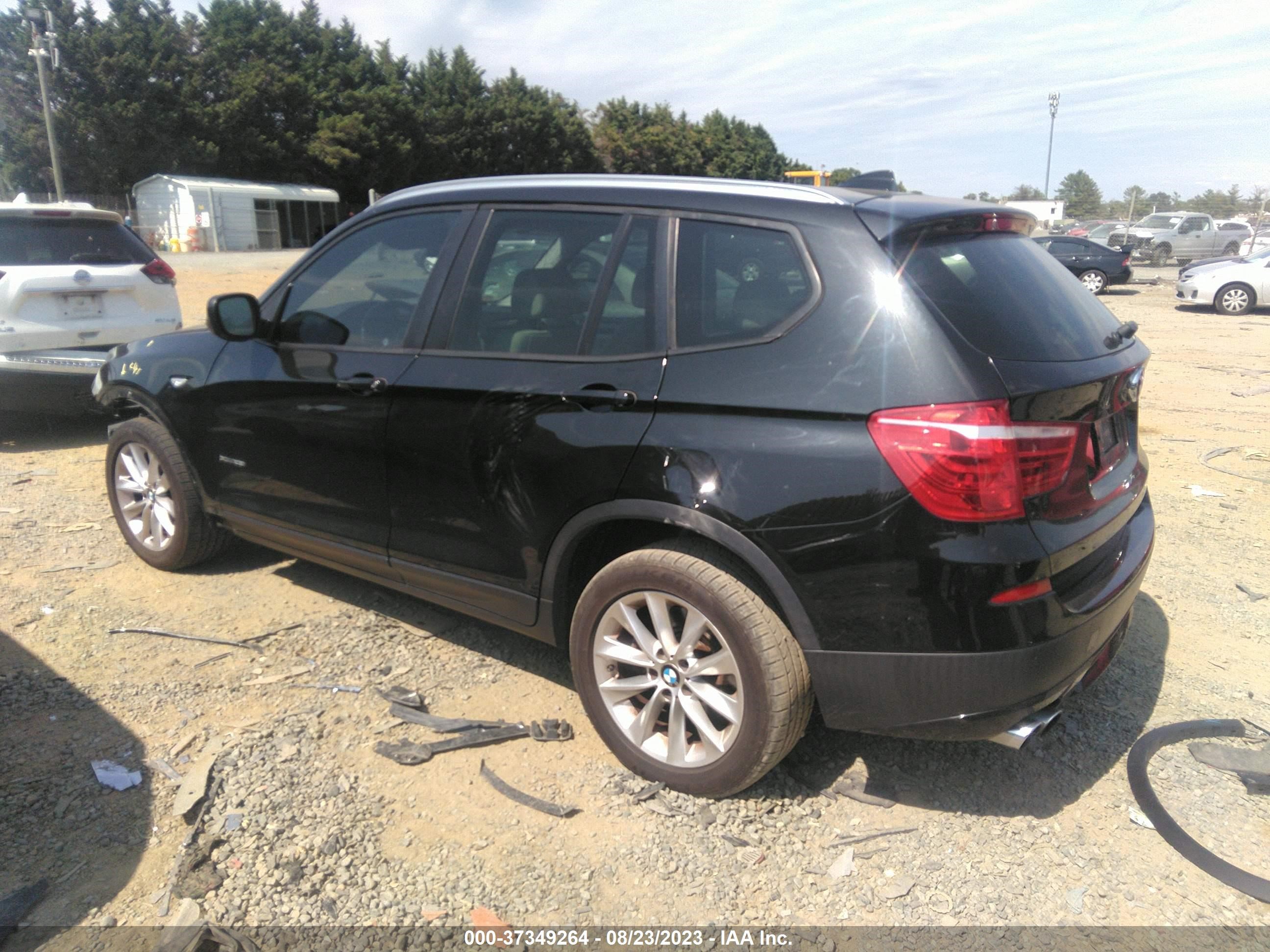 Photo 2 VIN: 5UXWX9C51E0D42034 - BMW X3 