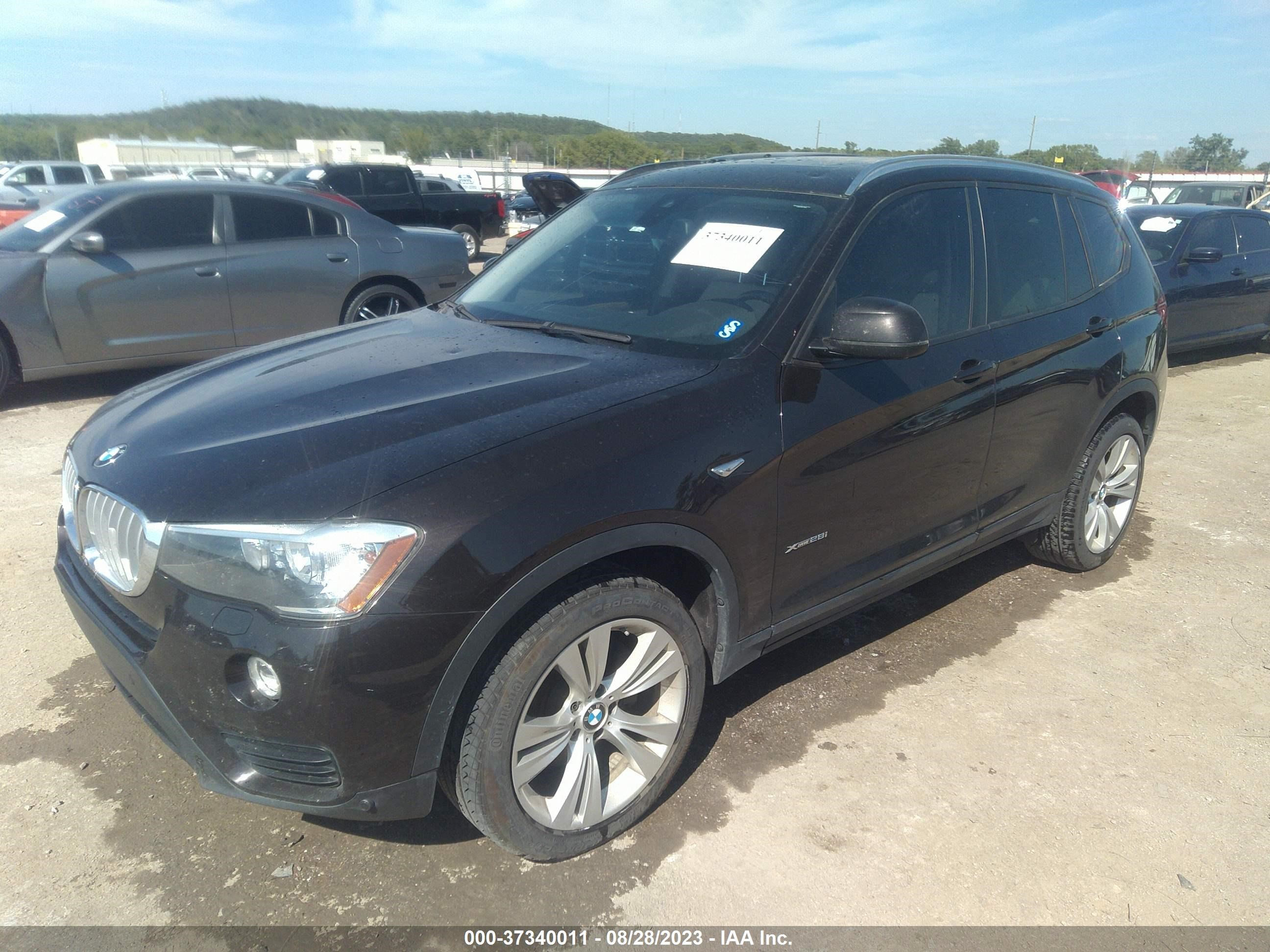 Photo 1 VIN: 5UXWX9C51F0D51303 - BMW X3 