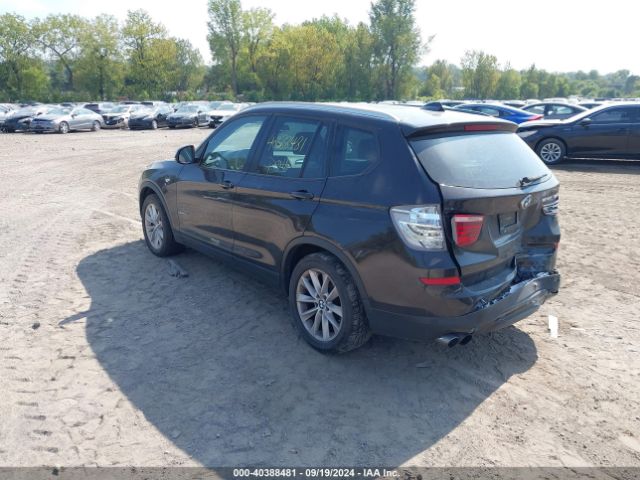 Photo 2 VIN: 5UXWX9C51F0D57330 - BMW X3 