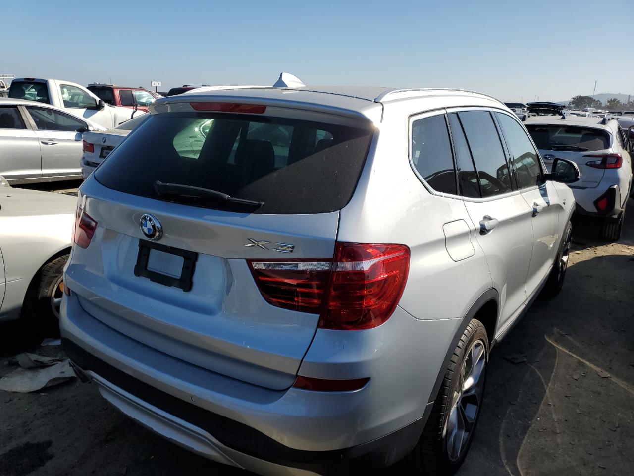 Photo 2 VIN: 5UXWX9C51G0D64103 - BMW X3 