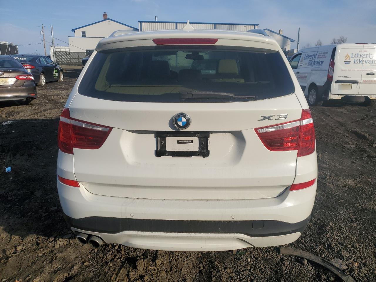 Photo 5 VIN: 5UXWX9C51G0D87090 - BMW X3 