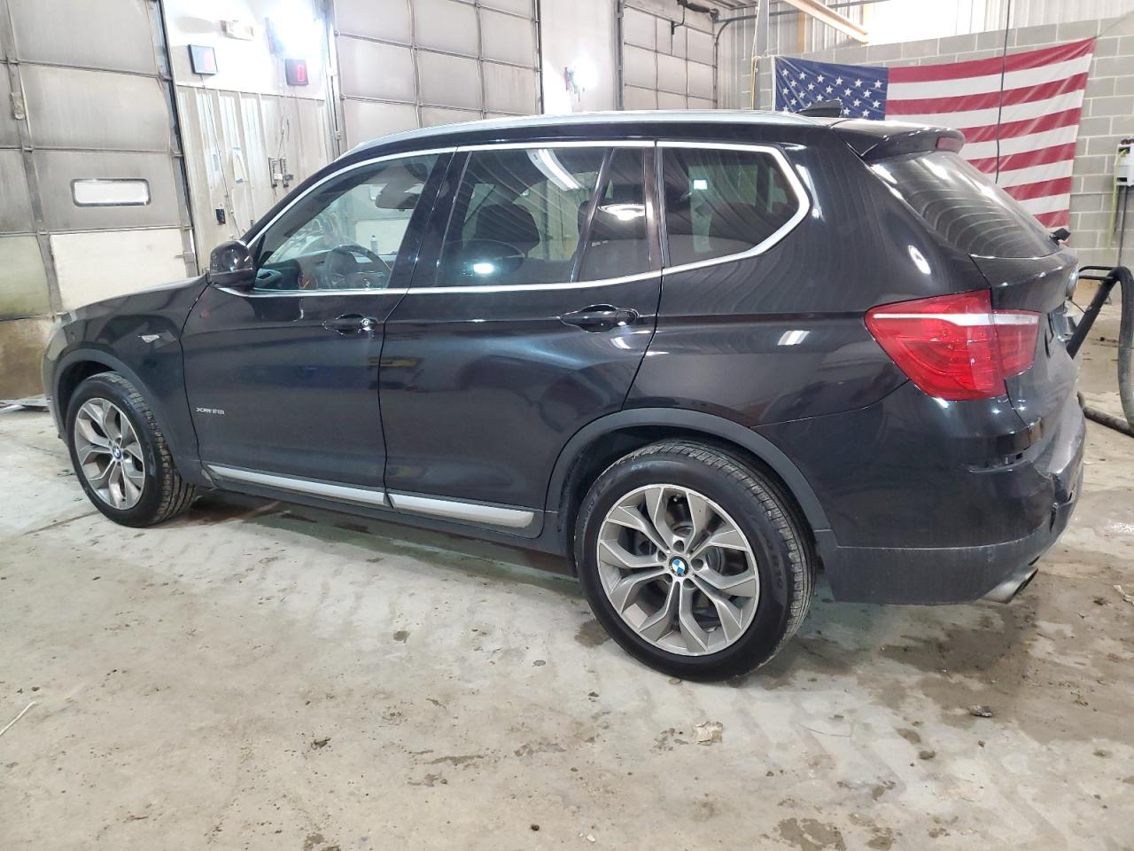 Photo 1 VIN: 5UXWX9C51G0D87820 - BMW X3 