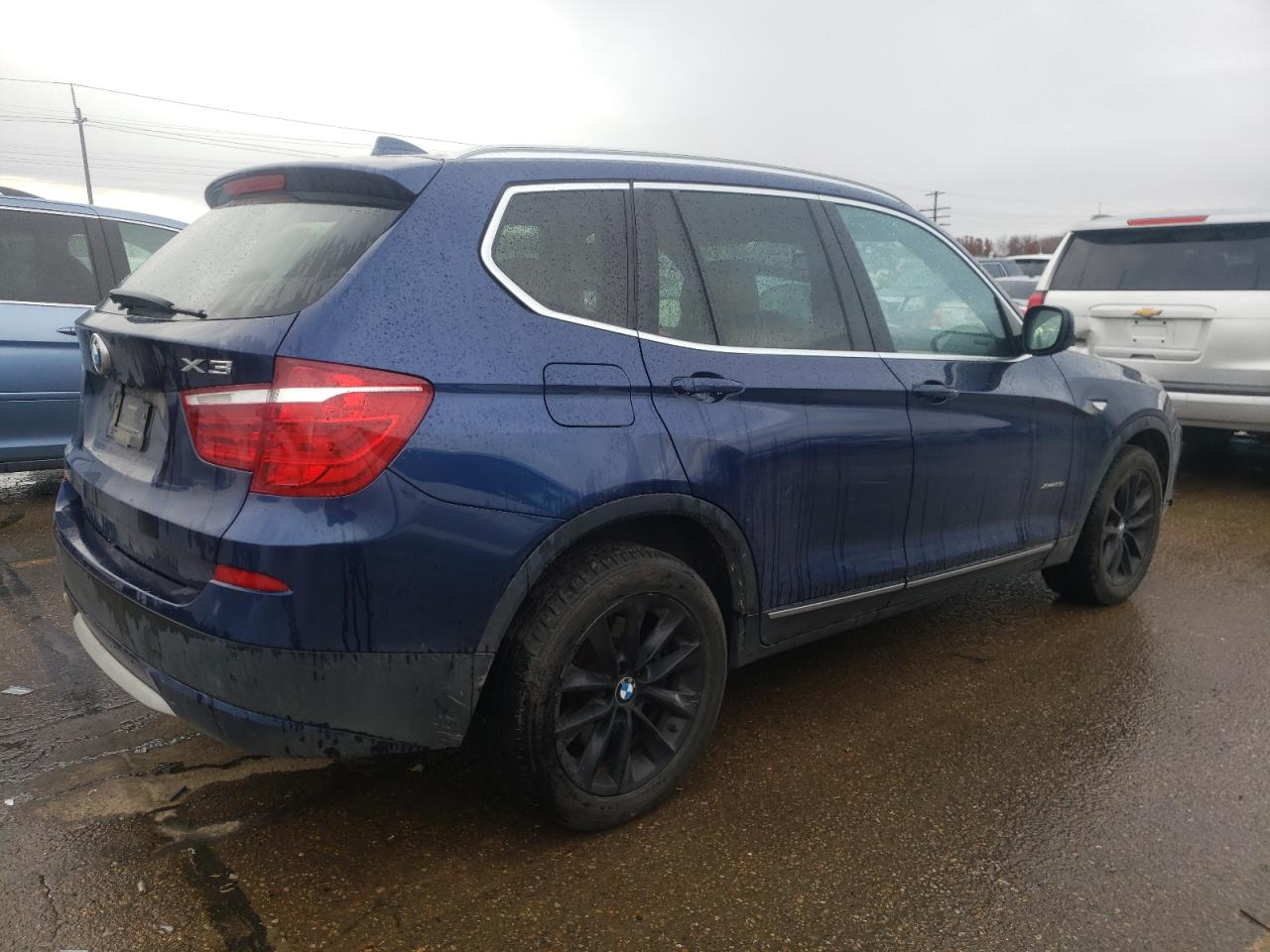 Photo 2 VIN: 5UXWX9C52D0A13342 - BMW X3 