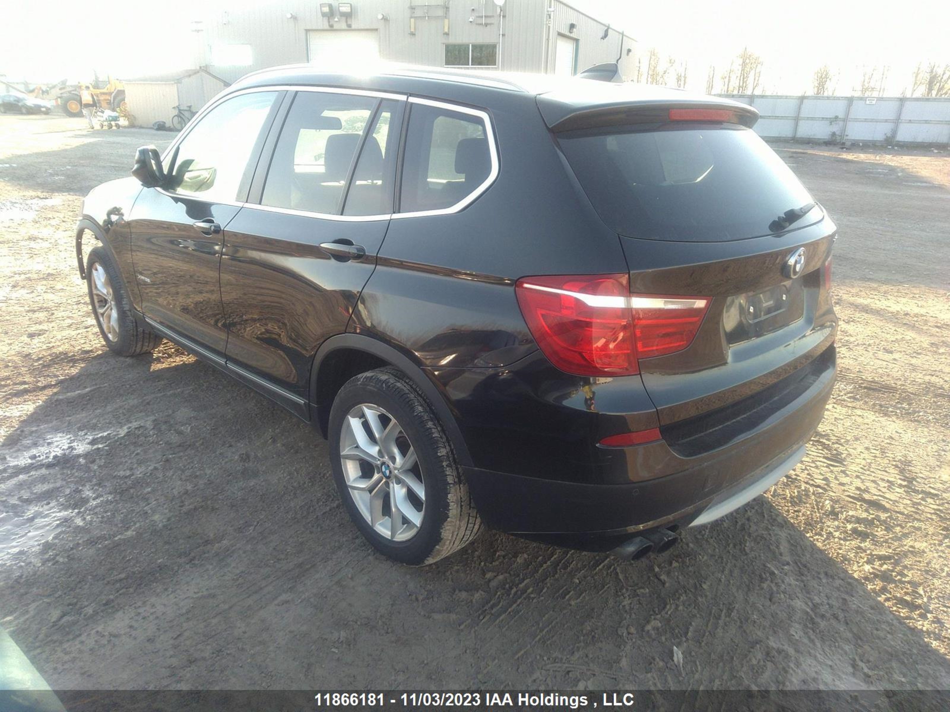 Photo 2 VIN: 5UXWX9C52D0A26236 - BMW X3 