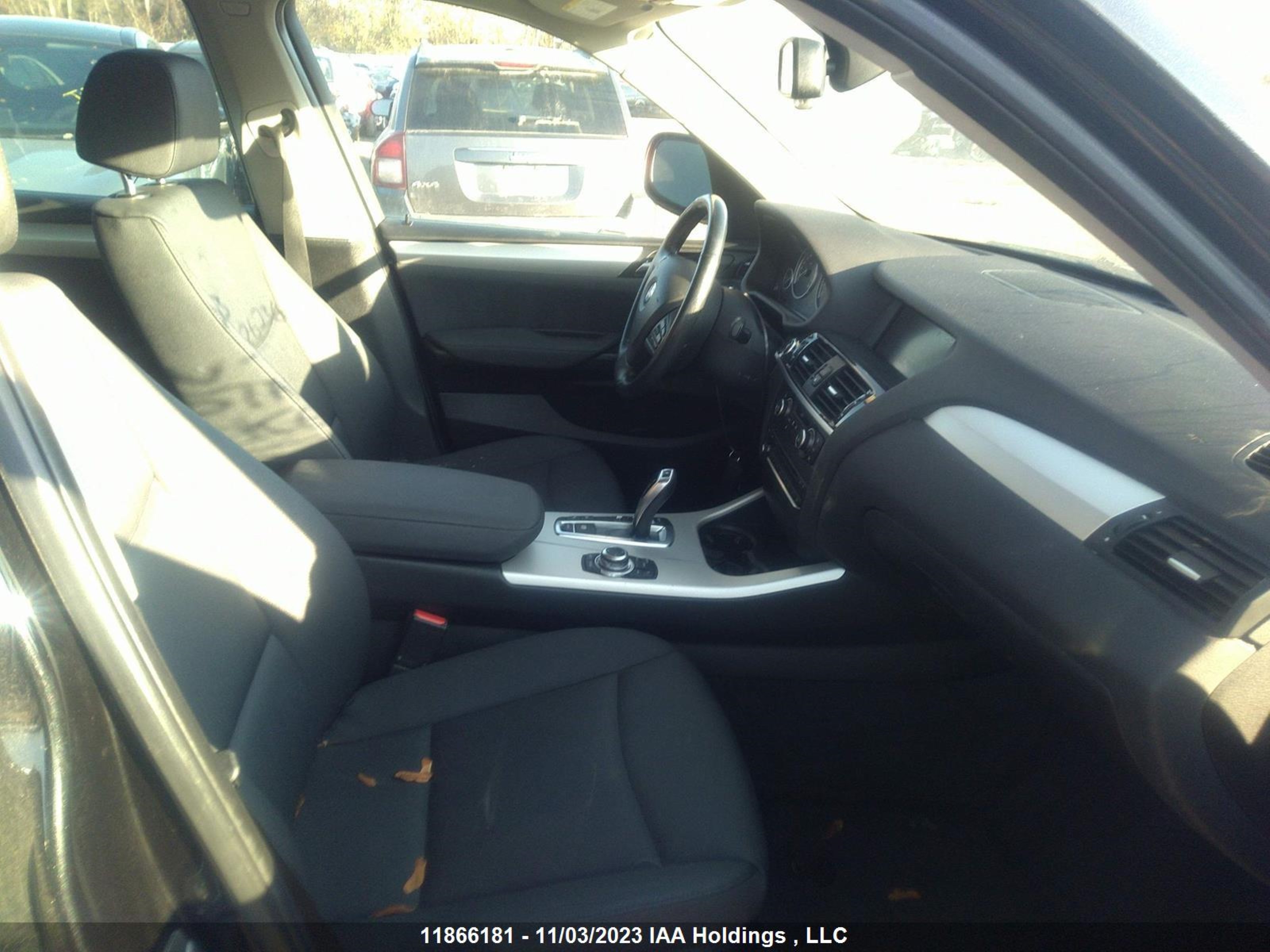 Photo 4 VIN: 5UXWX9C52D0A26236 - BMW X3 