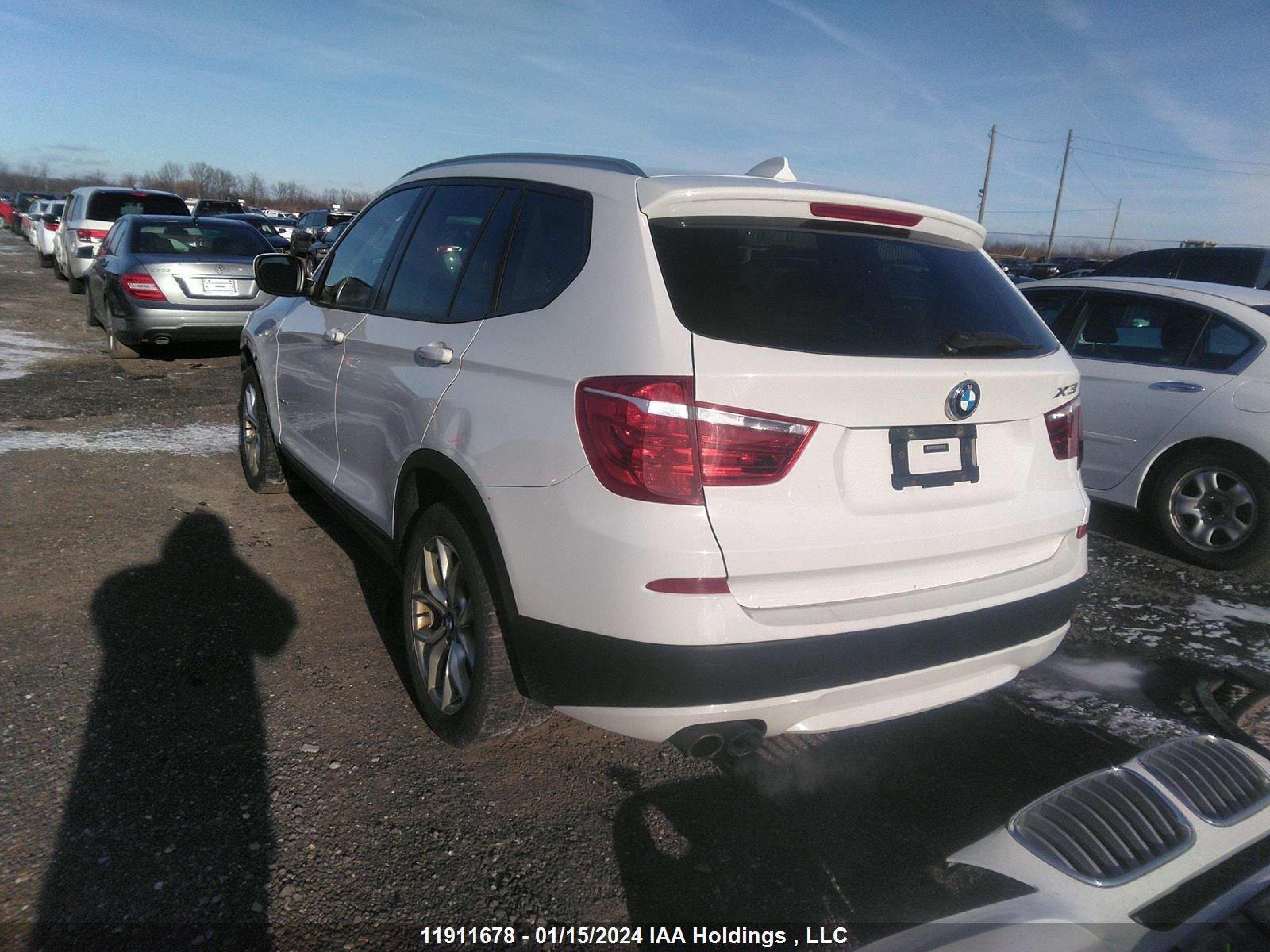 Photo 2 VIN: 5UXWX9C52D0D03841 - BMW X3 