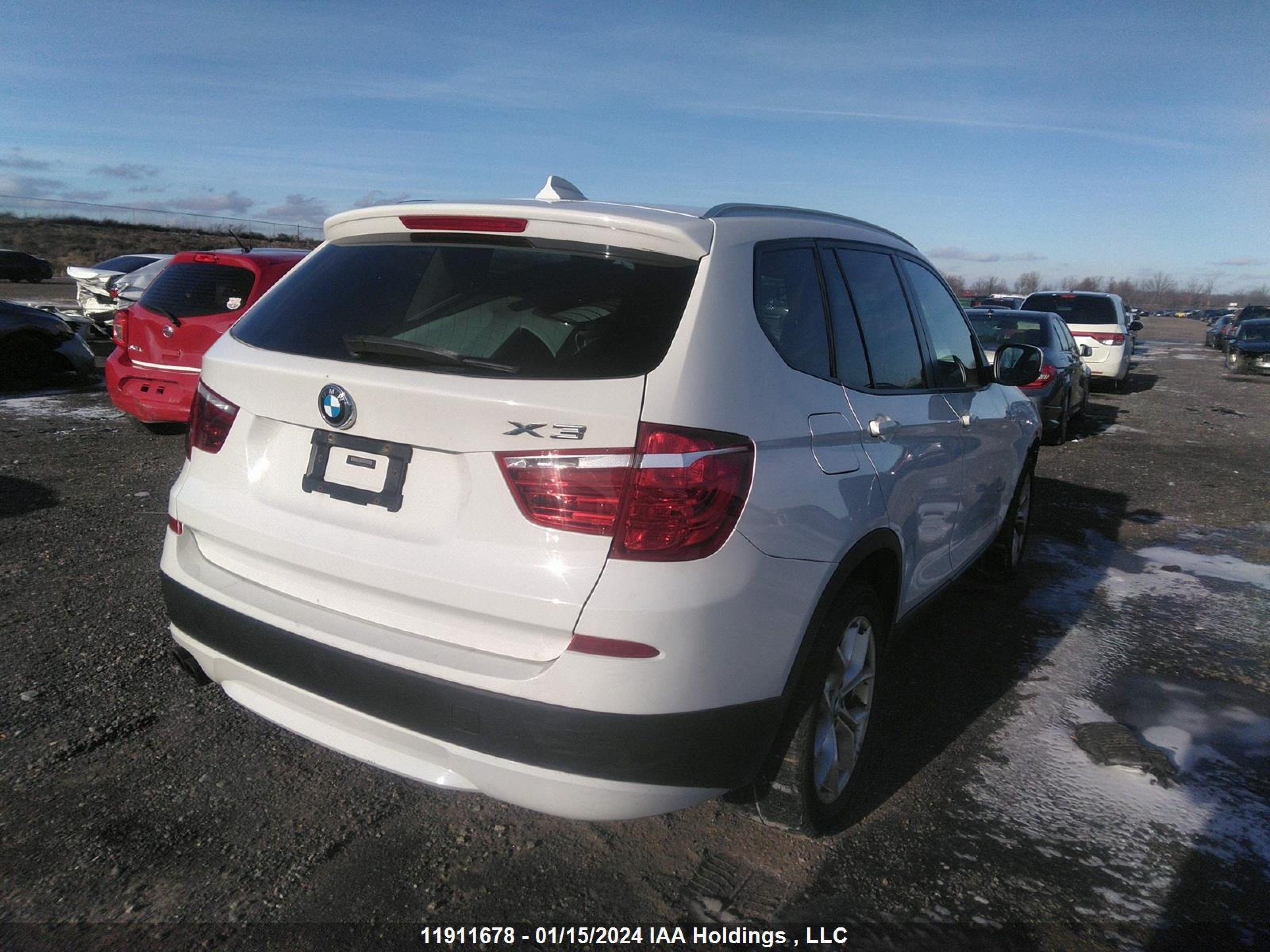 Photo 3 VIN: 5UXWX9C52D0D03841 - BMW X3 