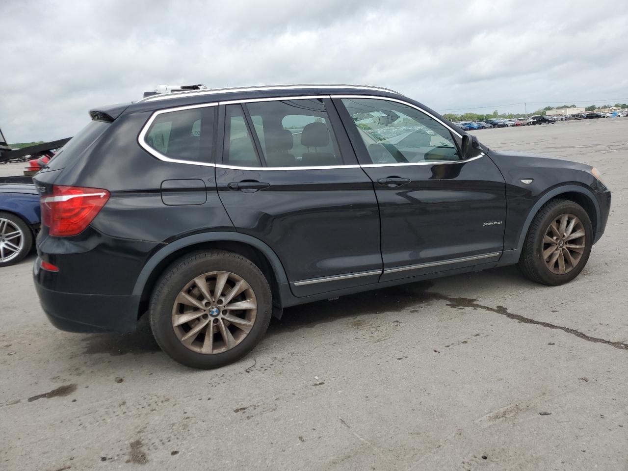 Photo 2 VIN: 5UXWX9C52E0D29728 - BMW X3 