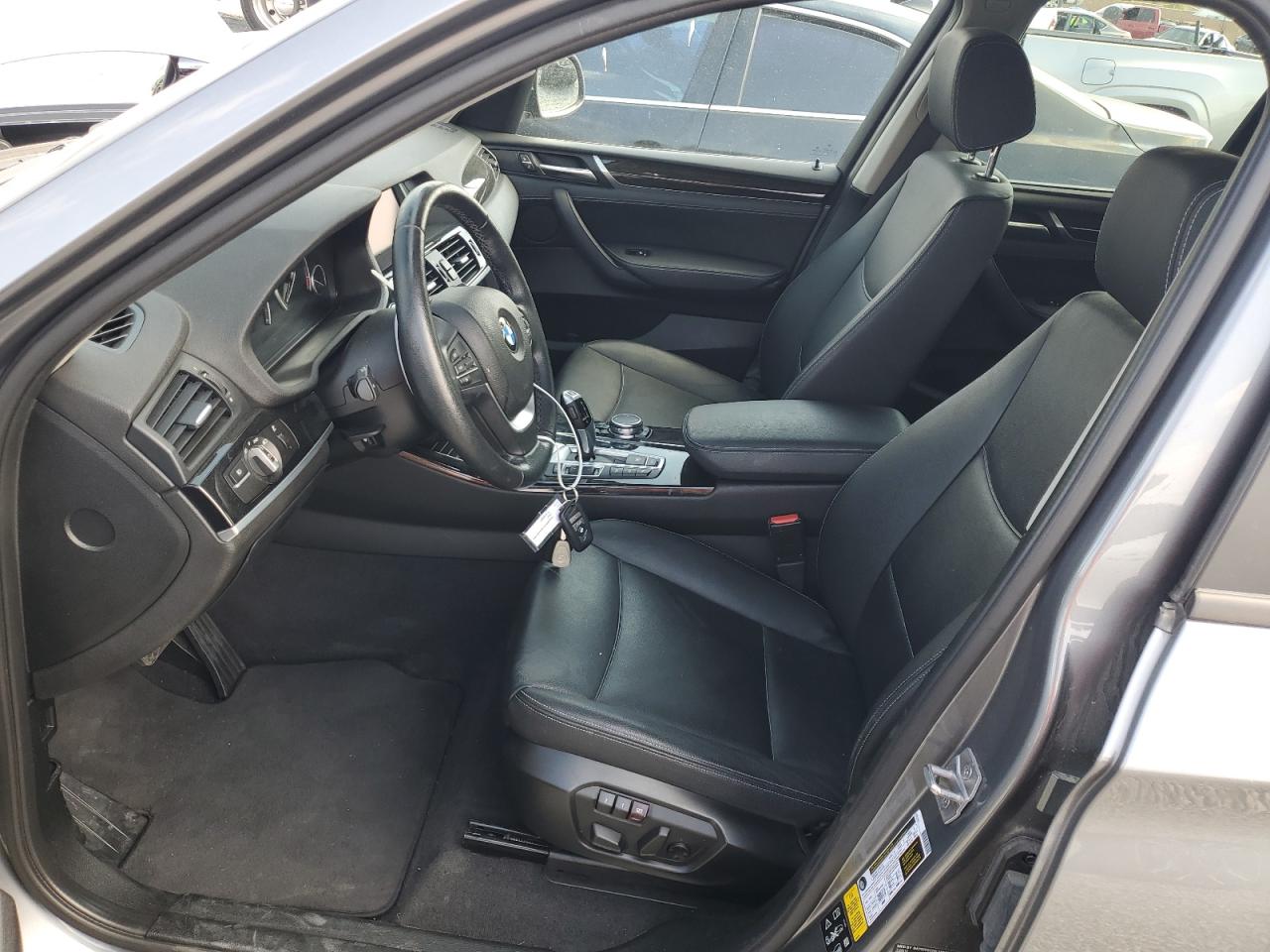 Photo 6 VIN: 5UXWX9C52G0D81850 - BMW X3 