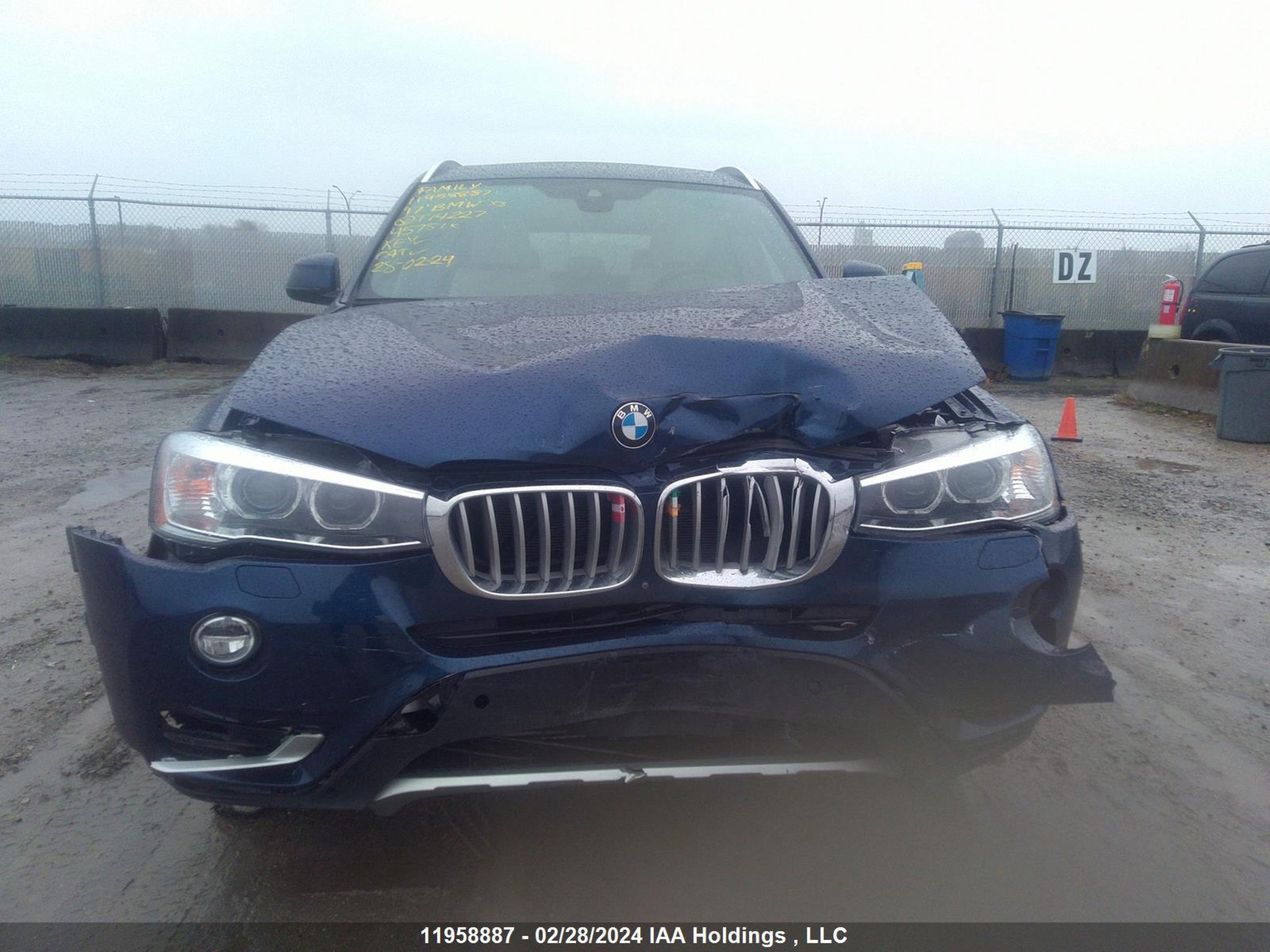 Photo 11 VIN: 5UXWX9C52H0T14227 - BMW X3 