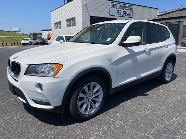 Photo 2 VIN: 5UXWX9C53D0A11213 - BMW X3 