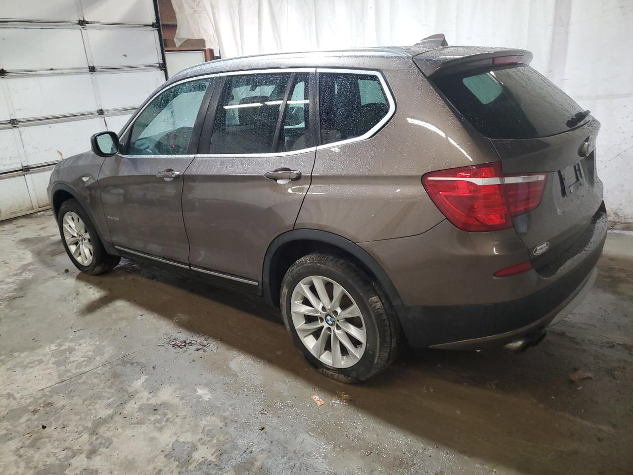 Photo 1 VIN: 5UXWX9C53D0A18520 - BMW X3 