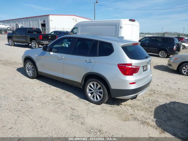 Photo 2 VIN: 5UXWX9C53D0A28934 - BMW X3 