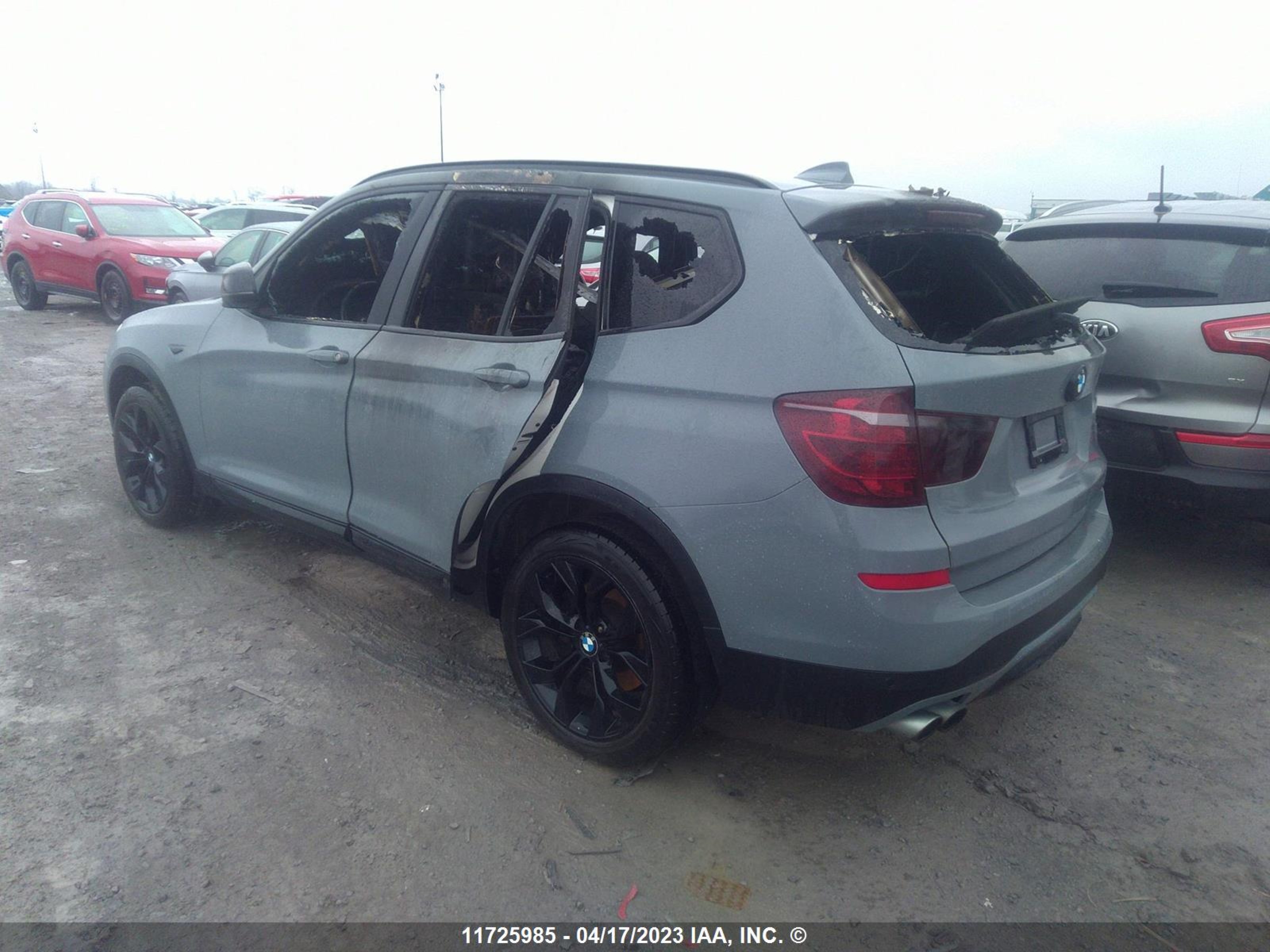 Photo 2 VIN: 5UXWX9C53F0D44742 - BMW X3 