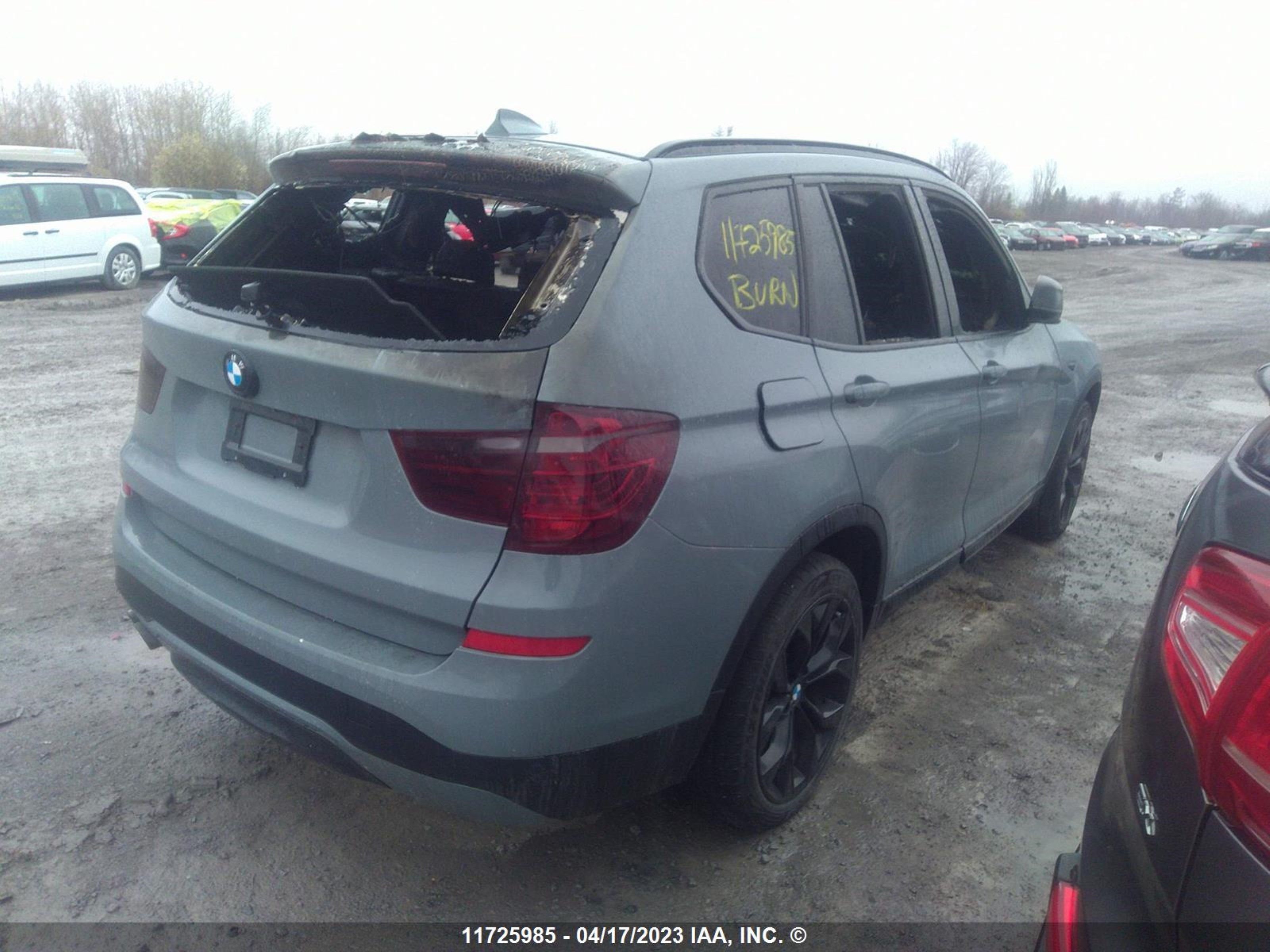 Photo 3 VIN: 5UXWX9C53F0D44742 - BMW X3 