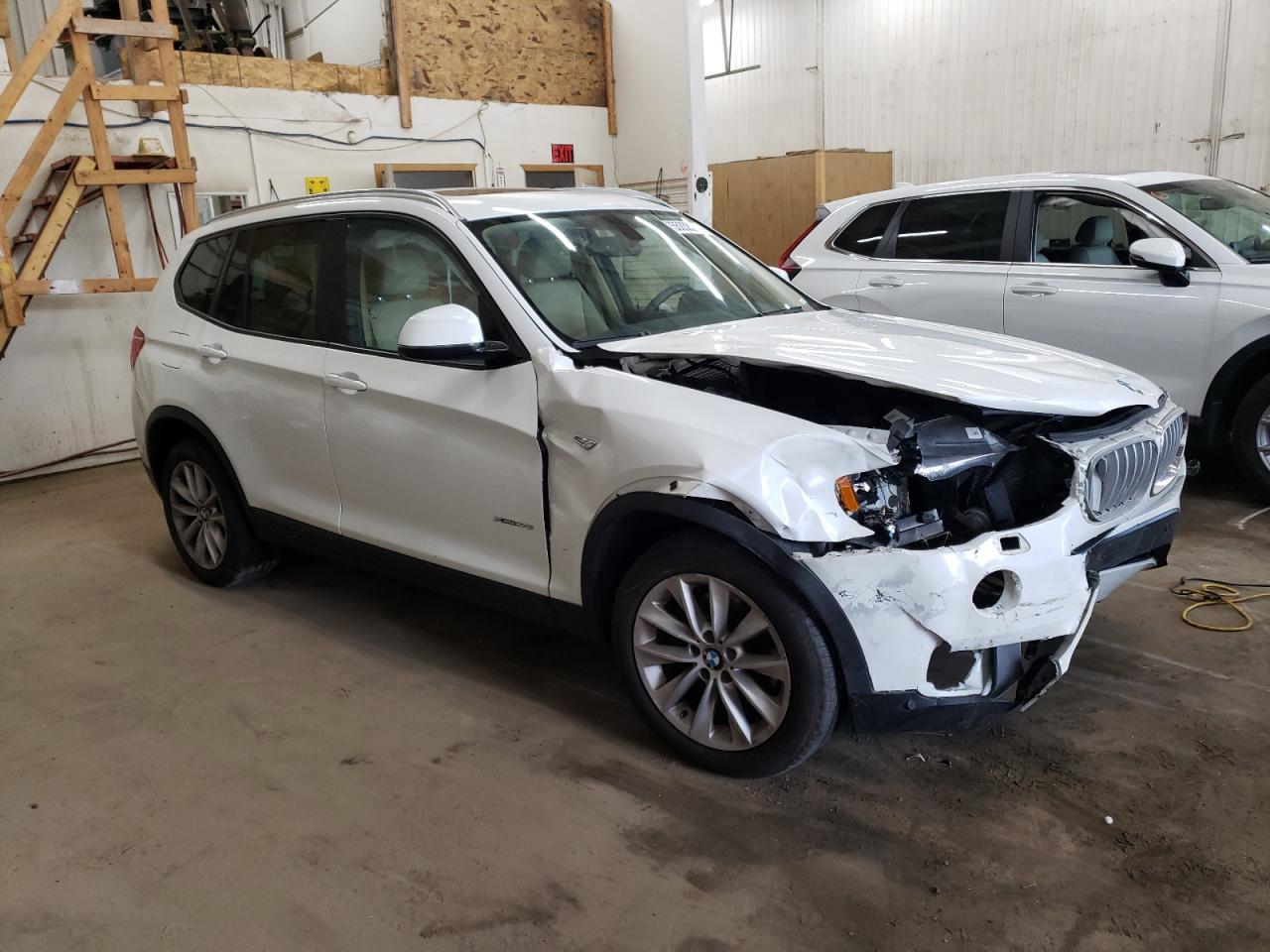 Photo 3 VIN: 5UXWX9C53F0D51366 - BMW X3 