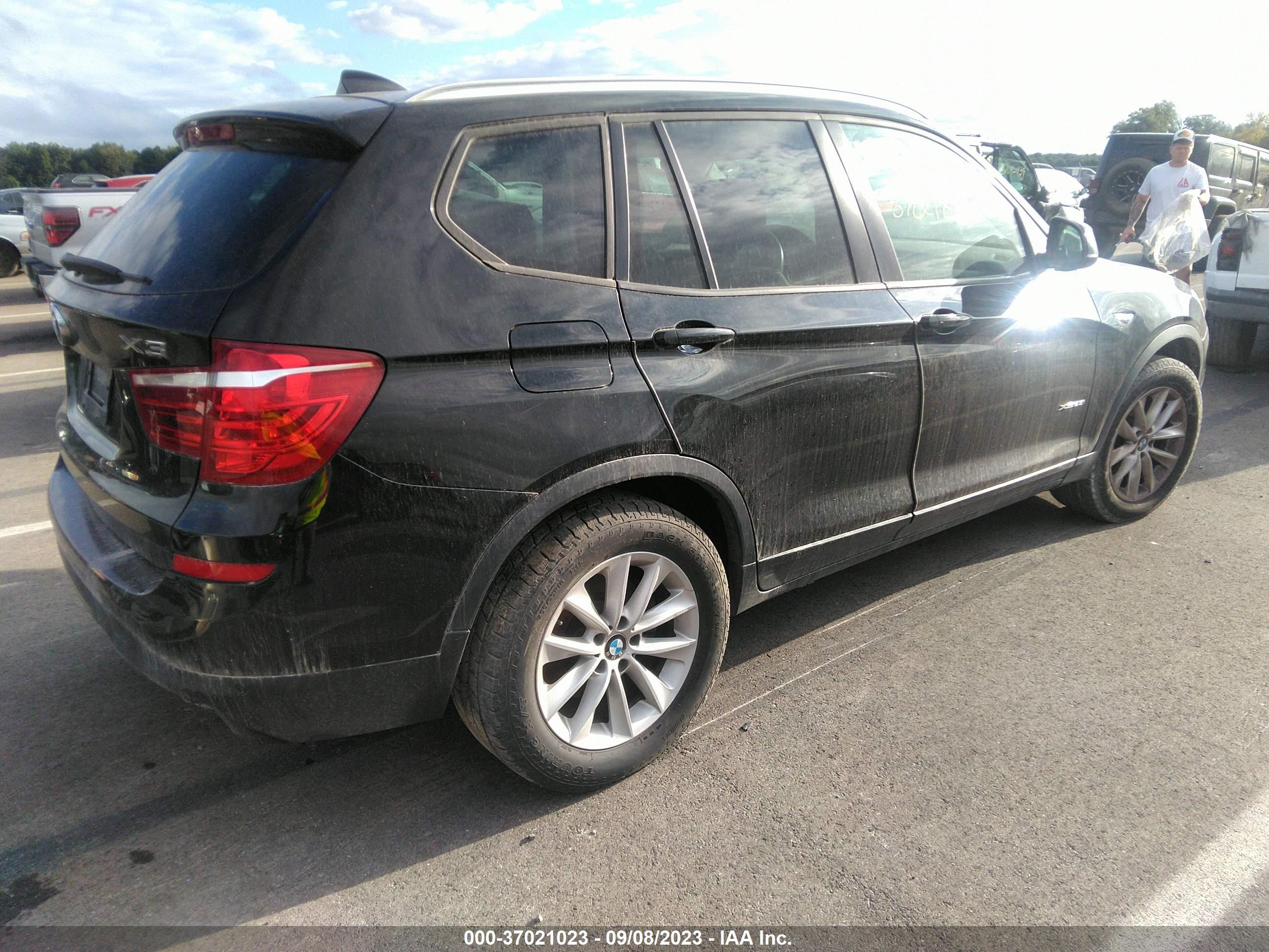 Photo 3 VIN: 5UXWX9C53G0D67133 - BMW X3 