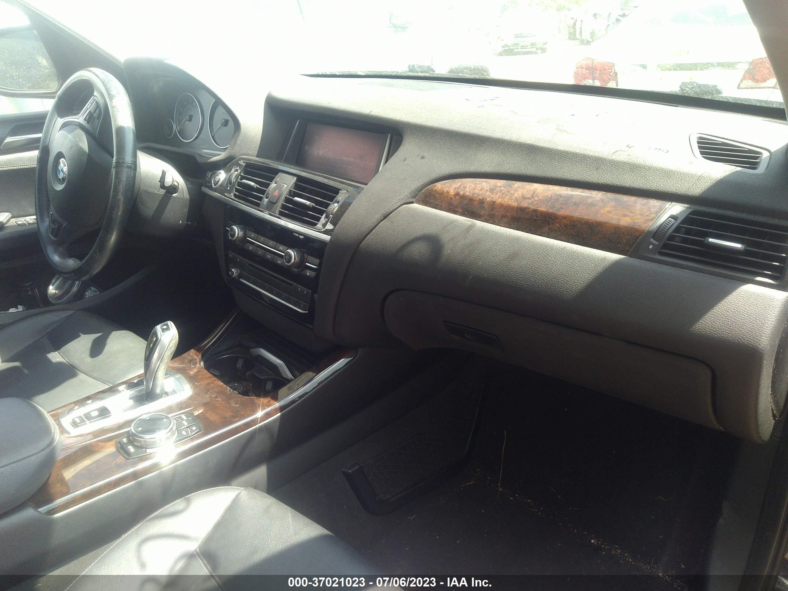 Photo 4 VIN: 5UXWX9C53G0D67133 - BMW X3 