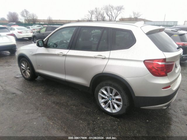 Photo 2 VIN: 5UXWX9C54D0A11236 - BMW X3 