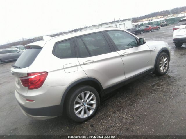 Photo 3 VIN: 5UXWX9C54D0A11236 - BMW X3 