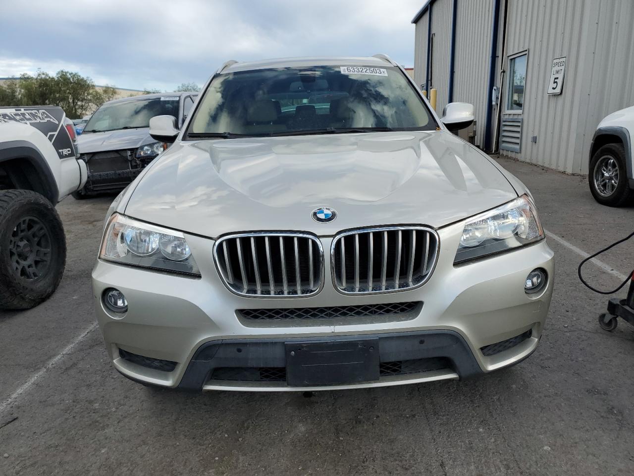 Photo 4 VIN: 5UXWX9C54D0A21653 - BMW X3 